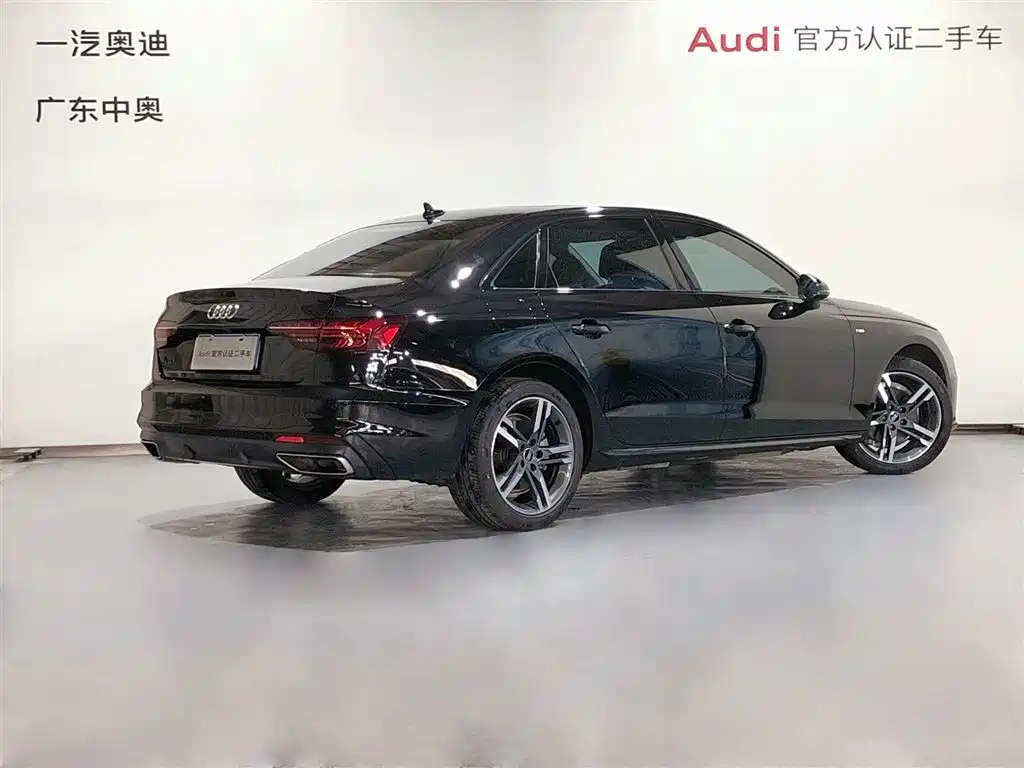 AUDI A4L 2022