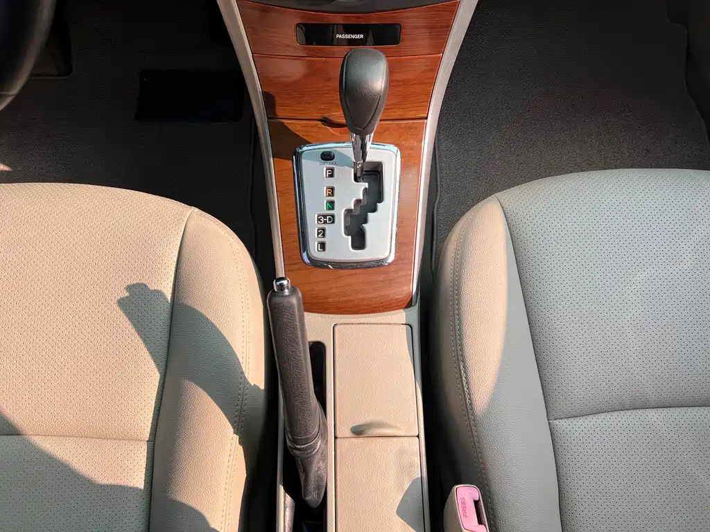 TOYOTA COROLLA 2013