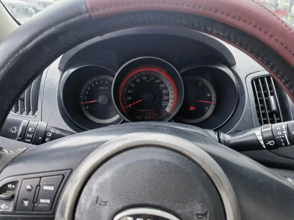 KIA FORTE 2011