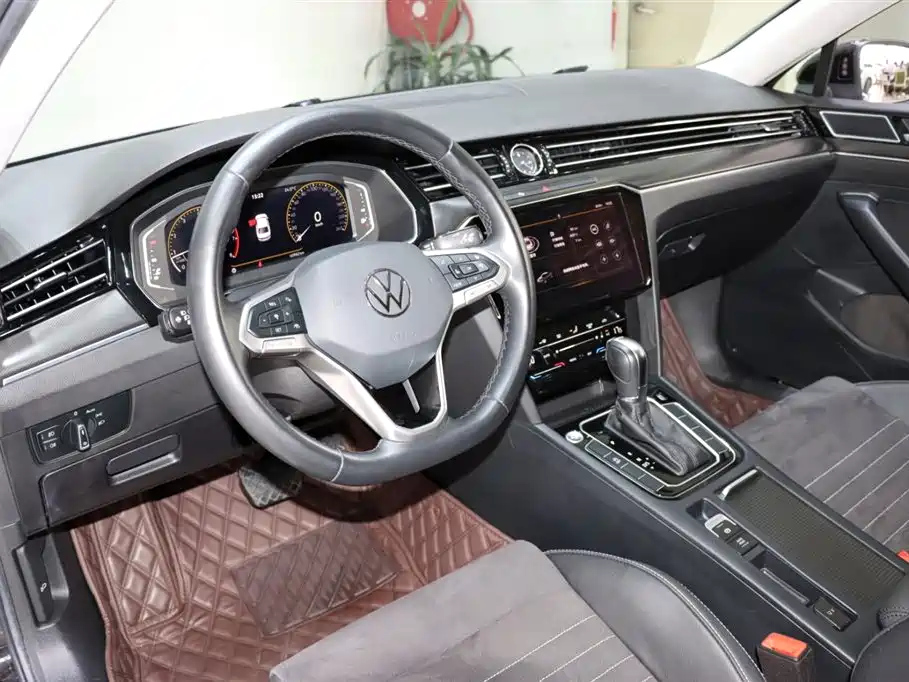 VOLKSWAGEN MAGOTAN 2021