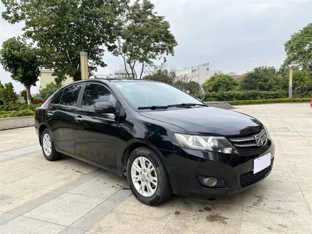 ZOTYE Z300 2013