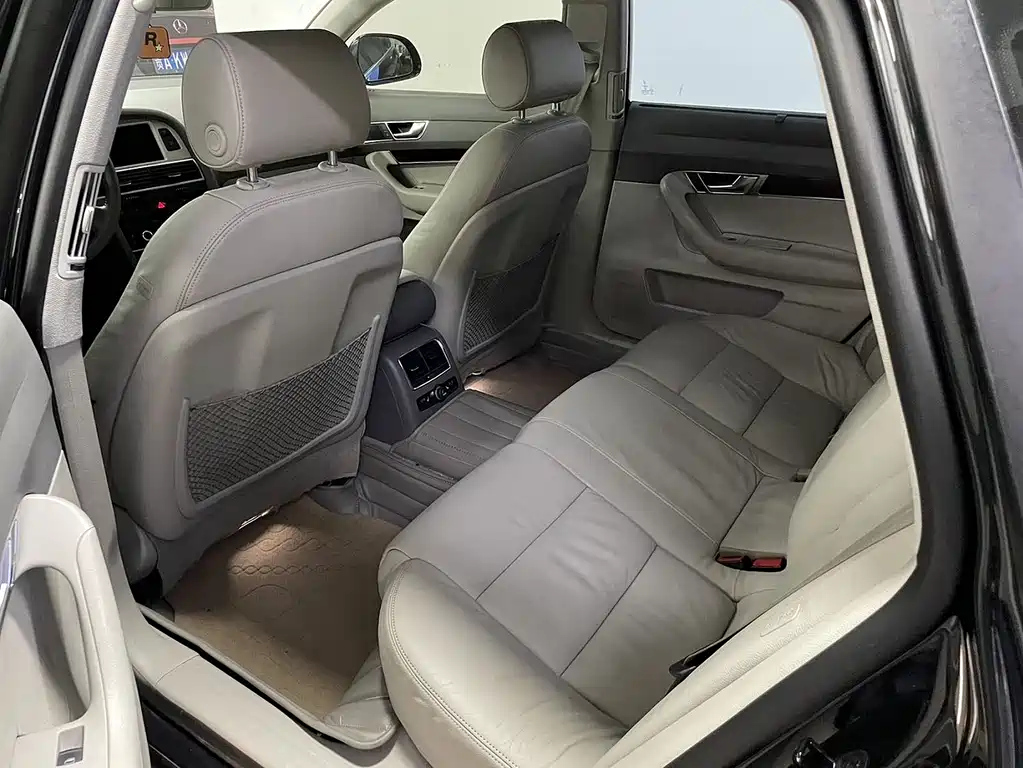 AUDI A6L 2010