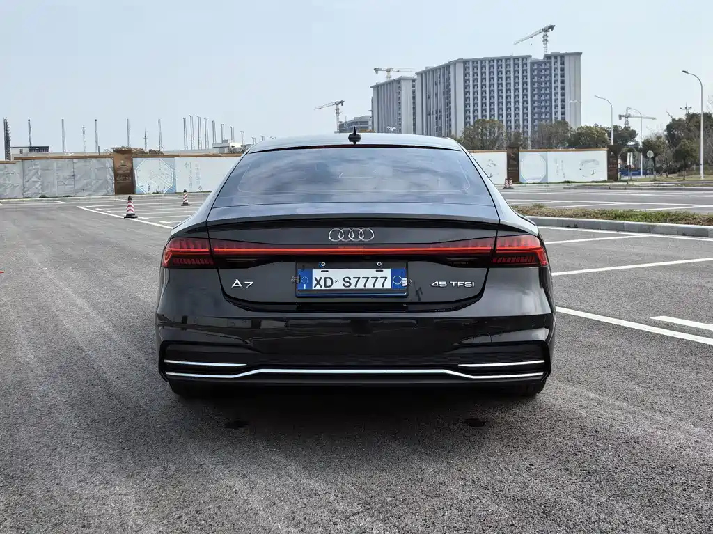 AUDI A7 2021