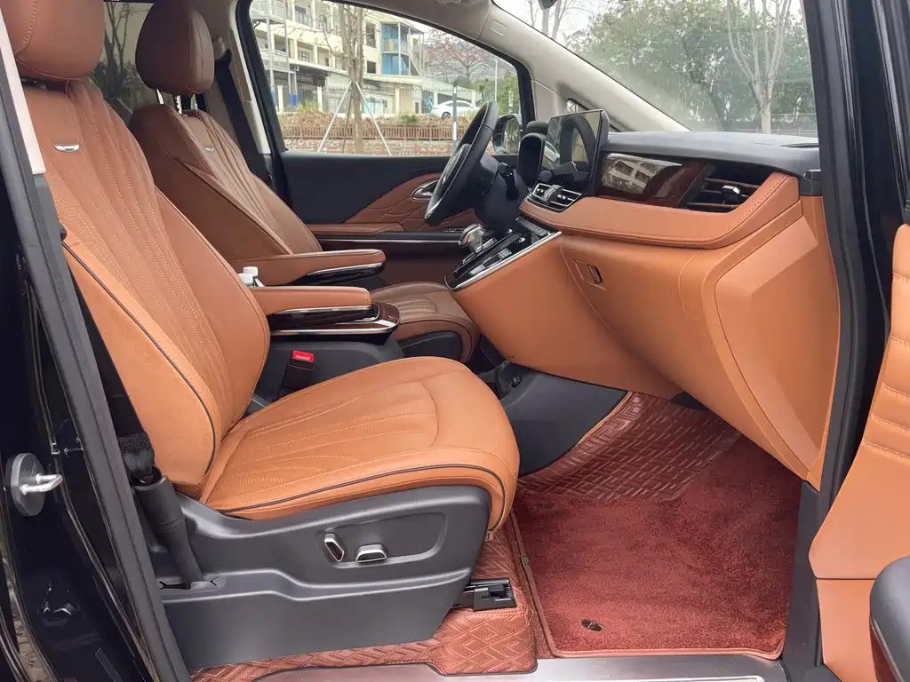 HONGQI HQ9 2022