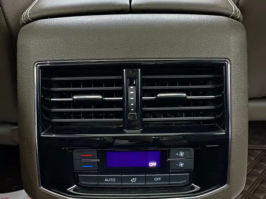 VOLKSWAGEN VILORAN 2021