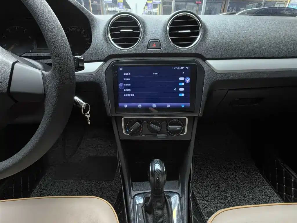 VOLKSWAGEN JETTA 2015