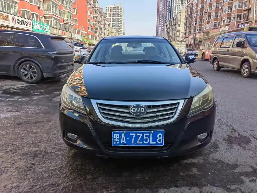BYD G6 2013