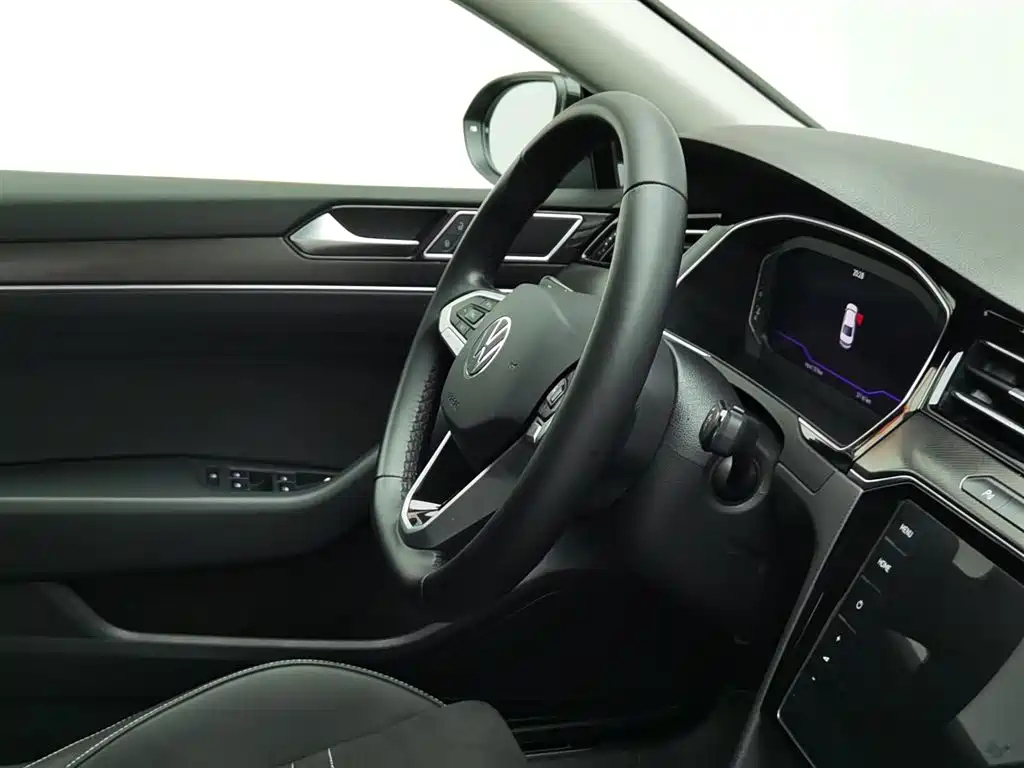 VOLKSWAGEN MAGOTAN 2022