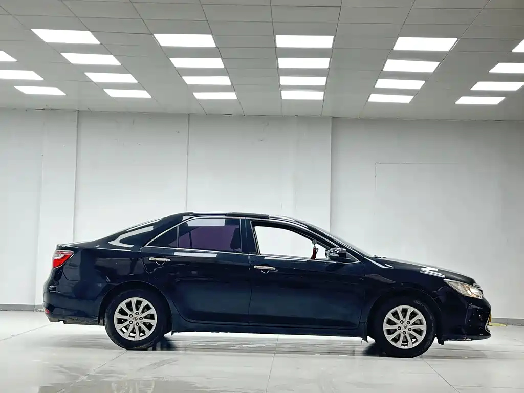 TOYOTA CAMRY 2016