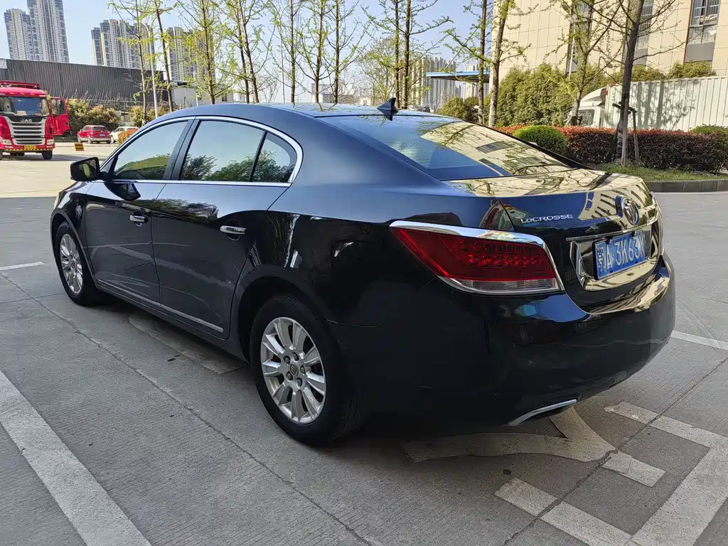 BUICK LACROSSE 2013