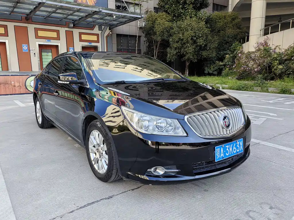 BUICK LACROSSE 2013