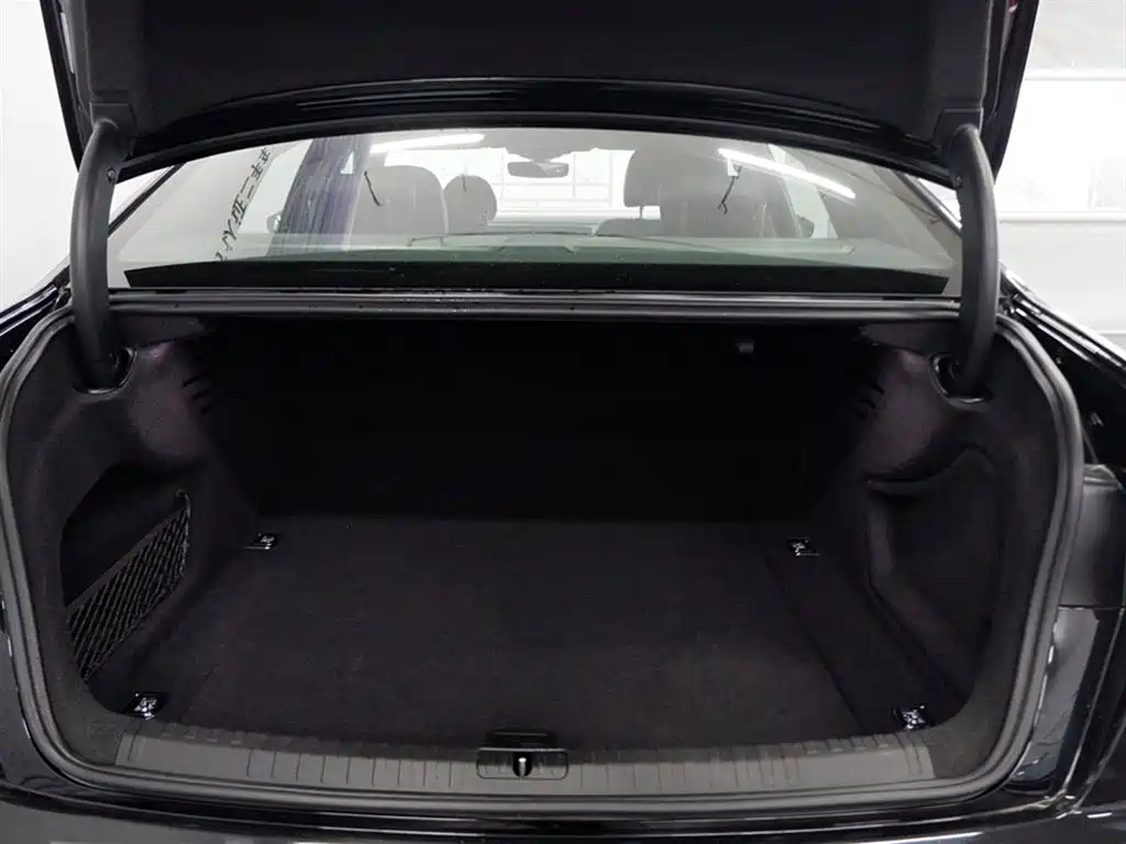 AUDI A6L 2020