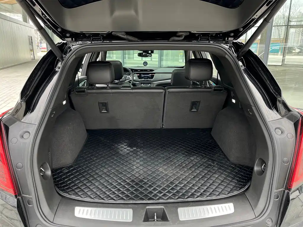 CADILLAC XT5 2021