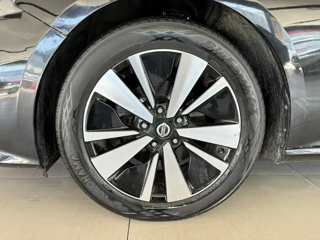 NISSAN TEANA 2021