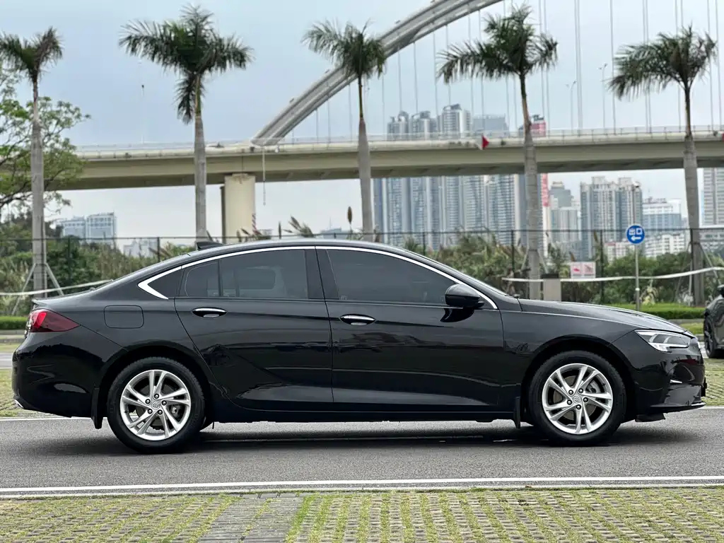 BUICK REGAL 2021