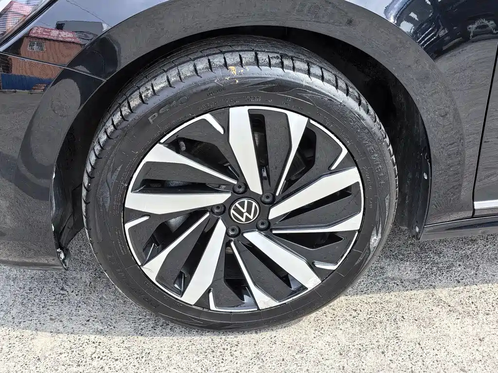 VOLKSWAGEN PASSAT 2022