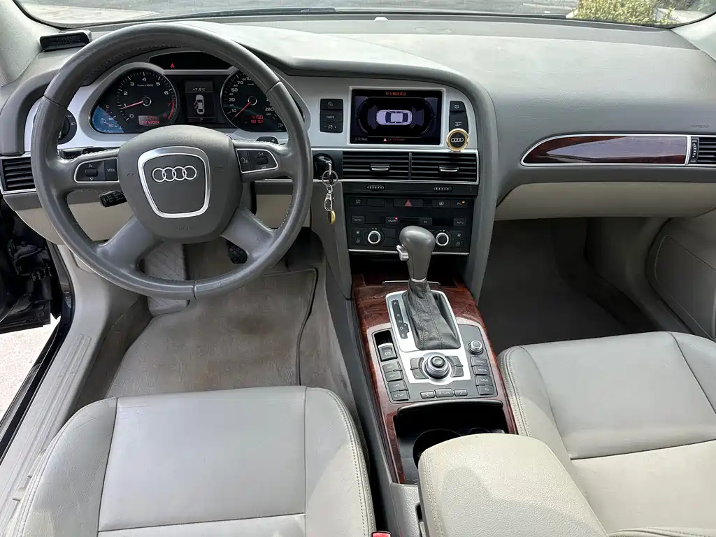 AUDI A6L 2012