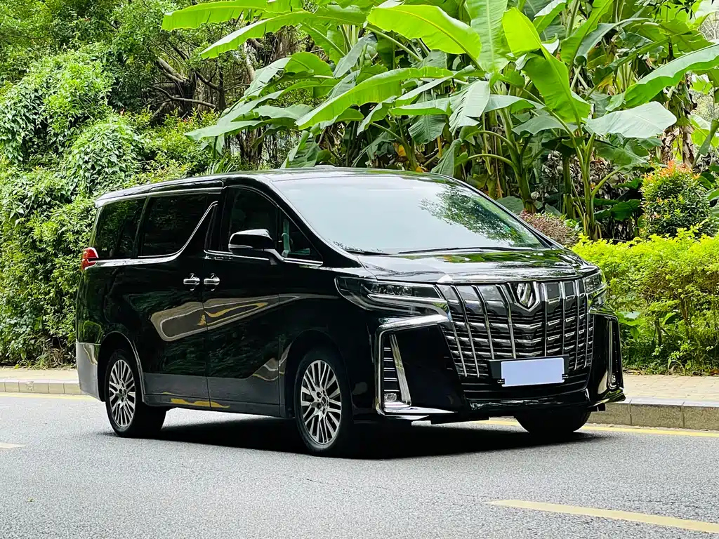 TOYOTA ALPHARD 2017
