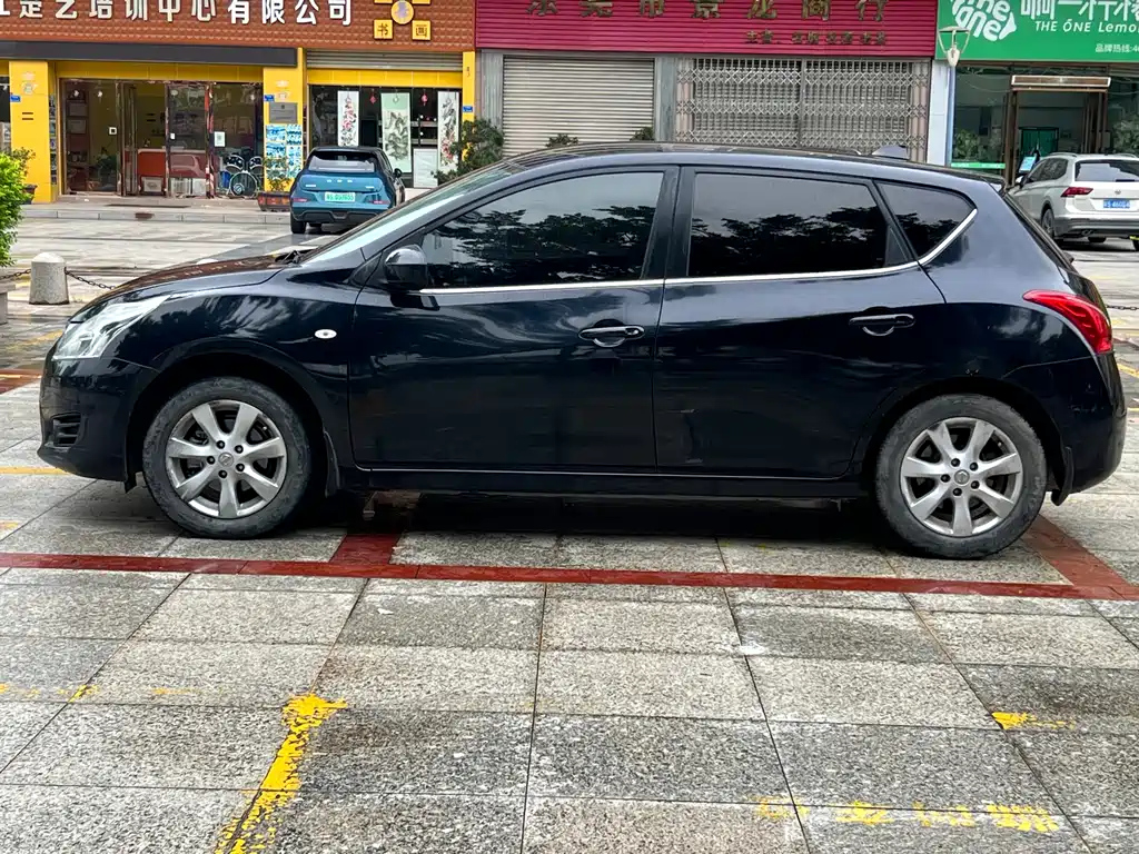 NISSAN TIIDA TIIDA 2012