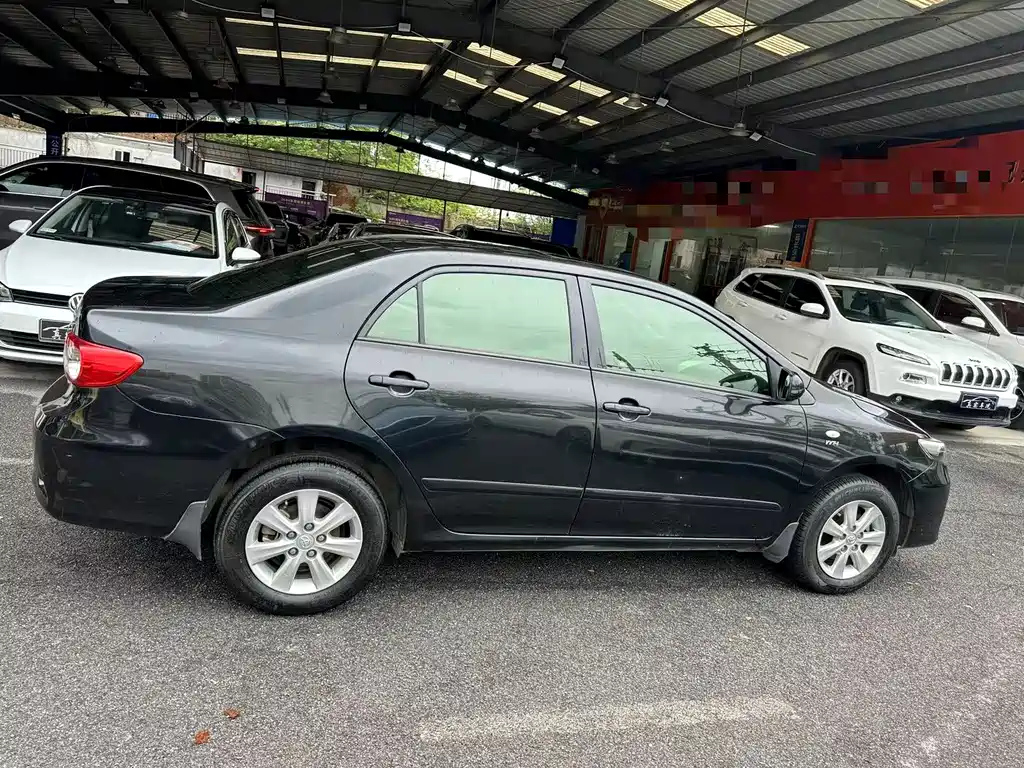 TOYOTA COROLLA 2014