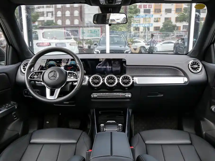 MERCEDES BENZ GLB 2020