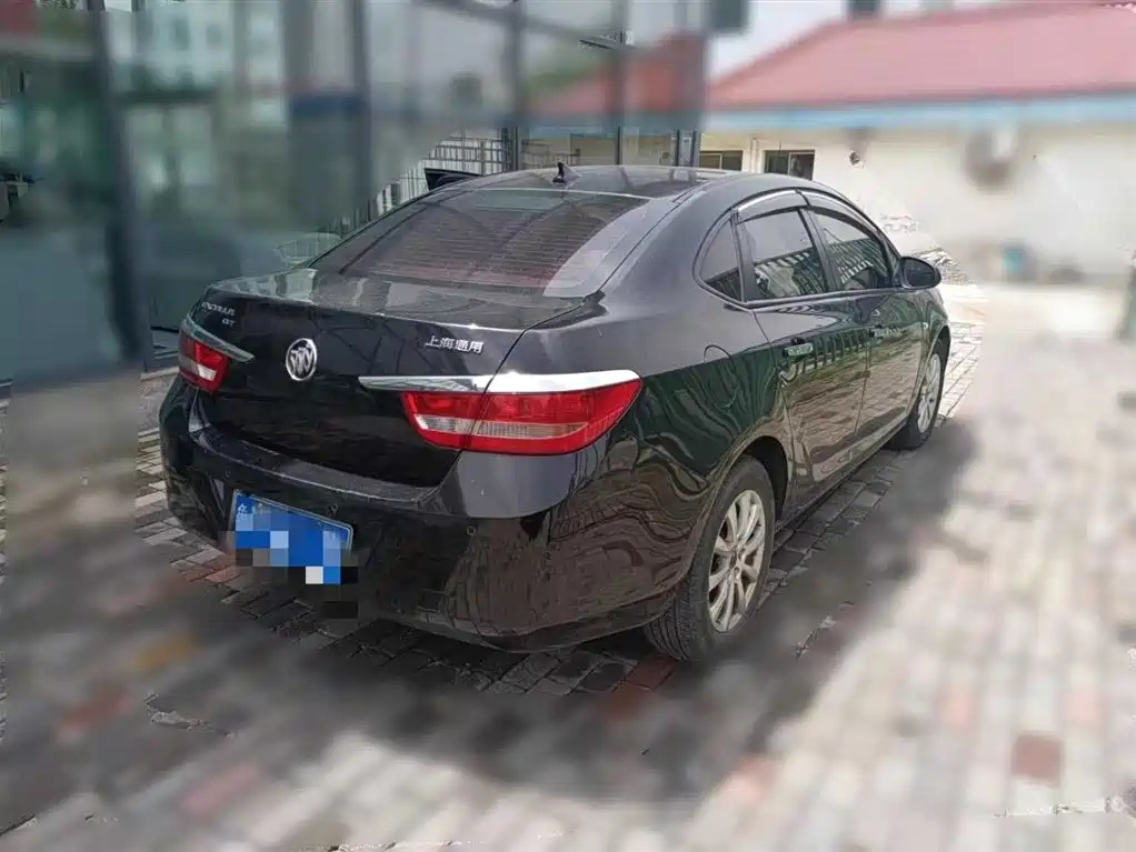 BUICK EXCELLE 2011