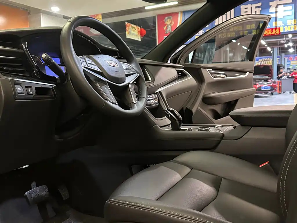 CADILLAC XT5 2022