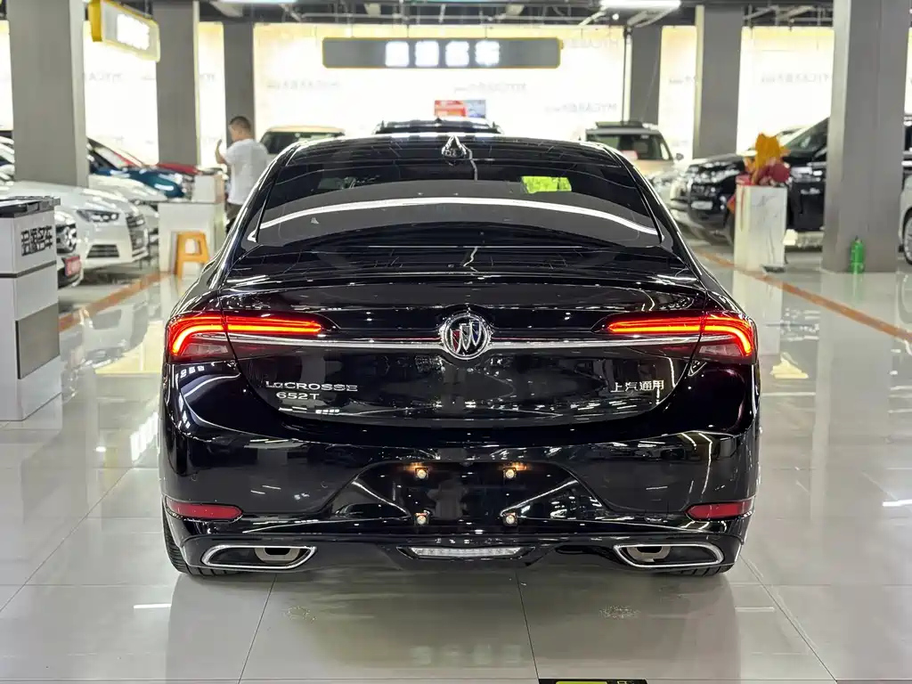 BUICK LACROSSE 2021