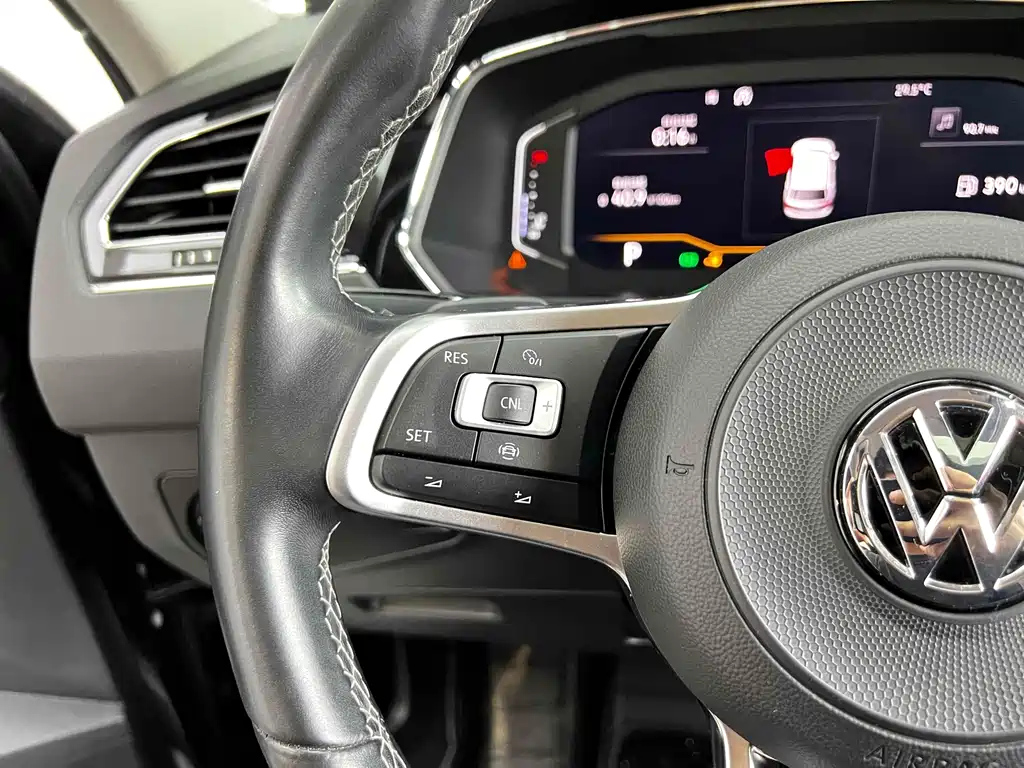 VOLKSWAGEN TIGUAN L 2019