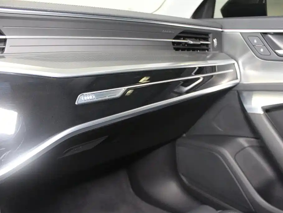 AUDI A6L 2022