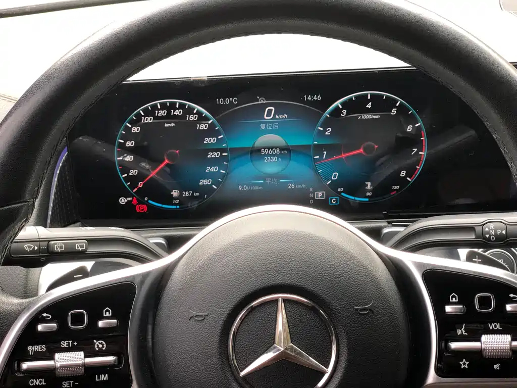 MERCEDES BENZ GLB 2021