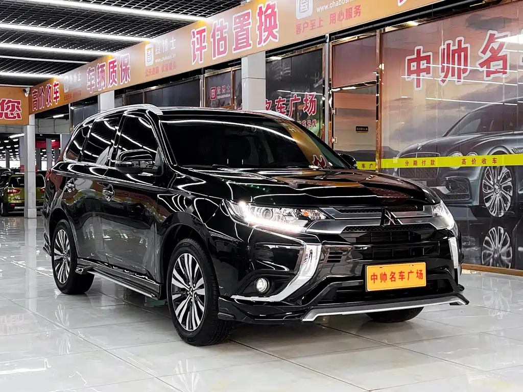 MITSUBISHI OUTLANDER 2022
