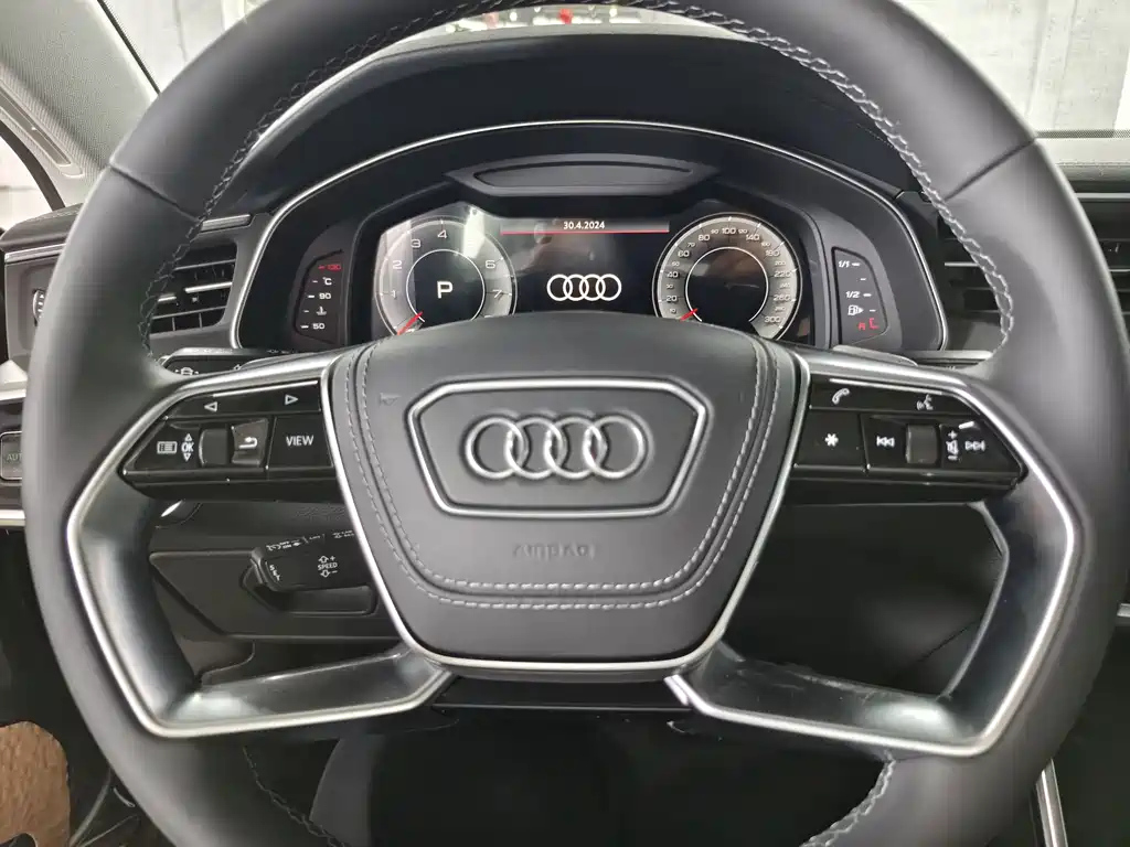 AUDI A7L 2024