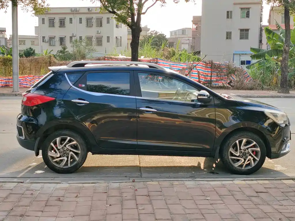 JAC REFINE S2 2016