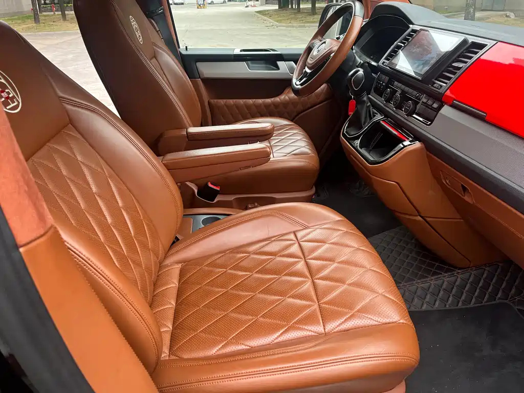 VOLKSWAGEN MULTIVAN 2018
