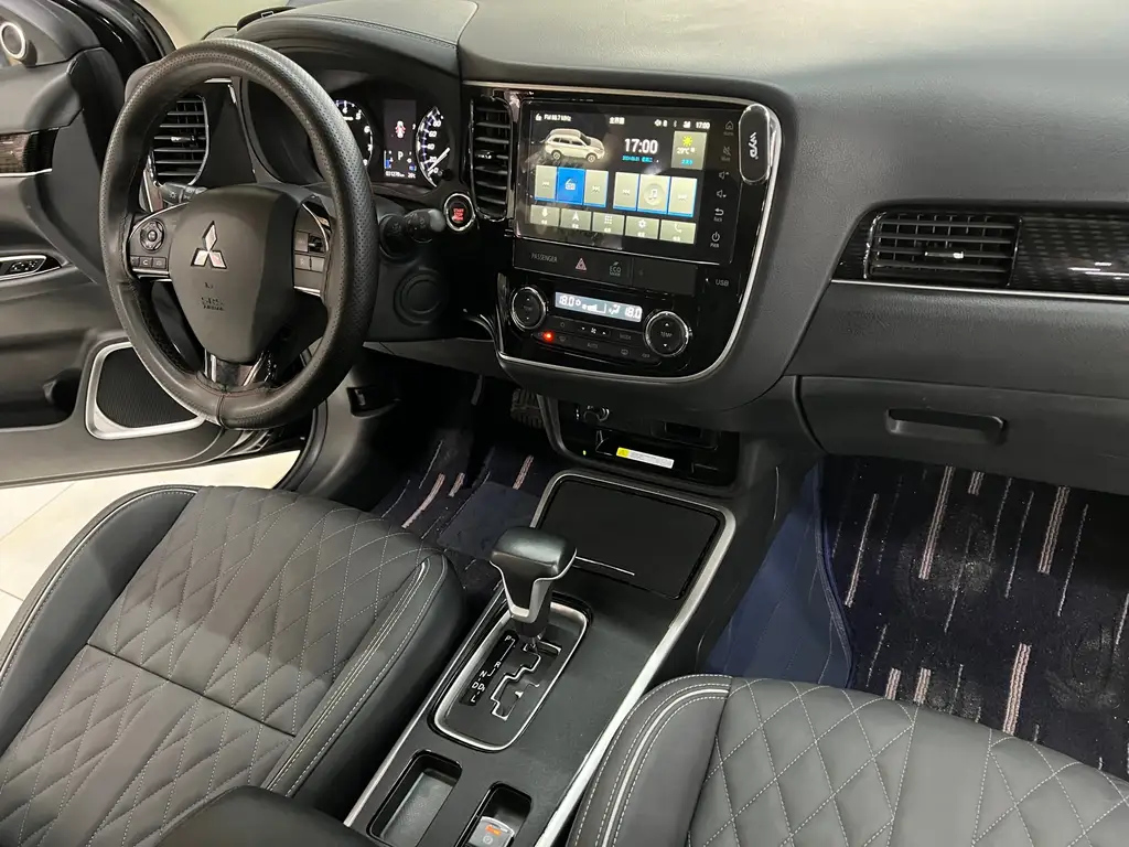 MITSUBISHI OUTLANDER 2022