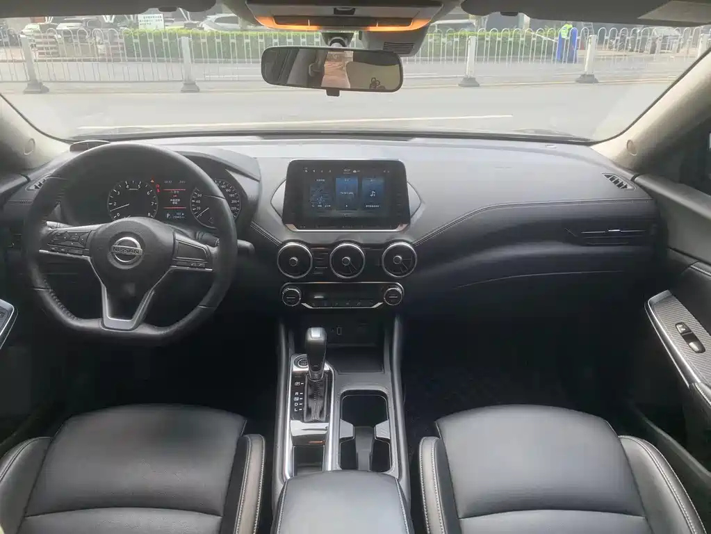 NISSAN SYLPHY 2021