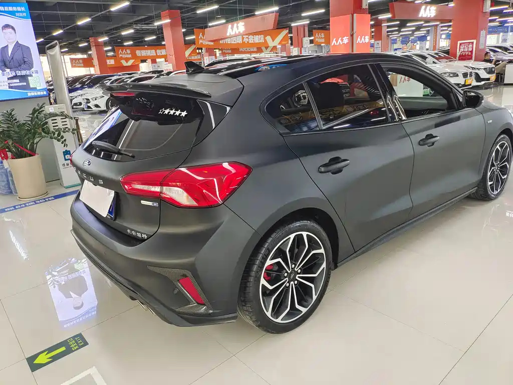 FORD FOCUS 2021