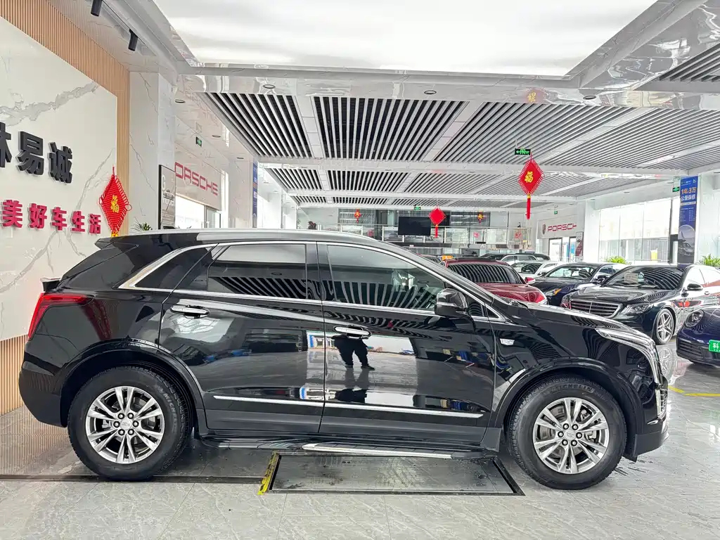 CADILLAC XT5 2020