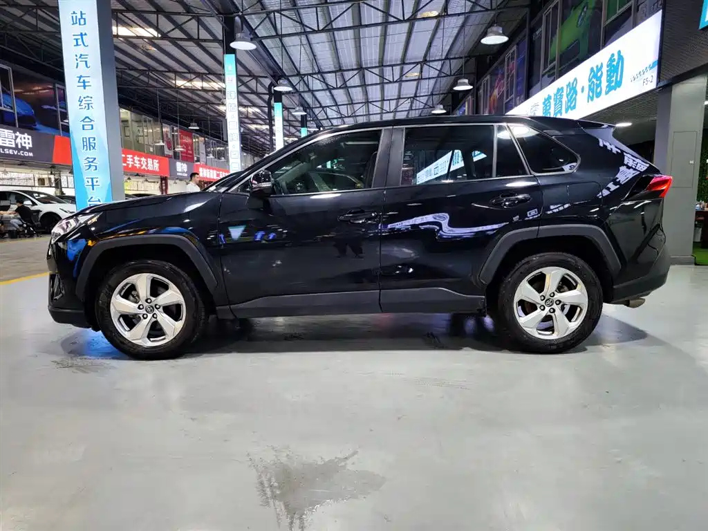 TOYOTA RAV4 RONGFANG 2020