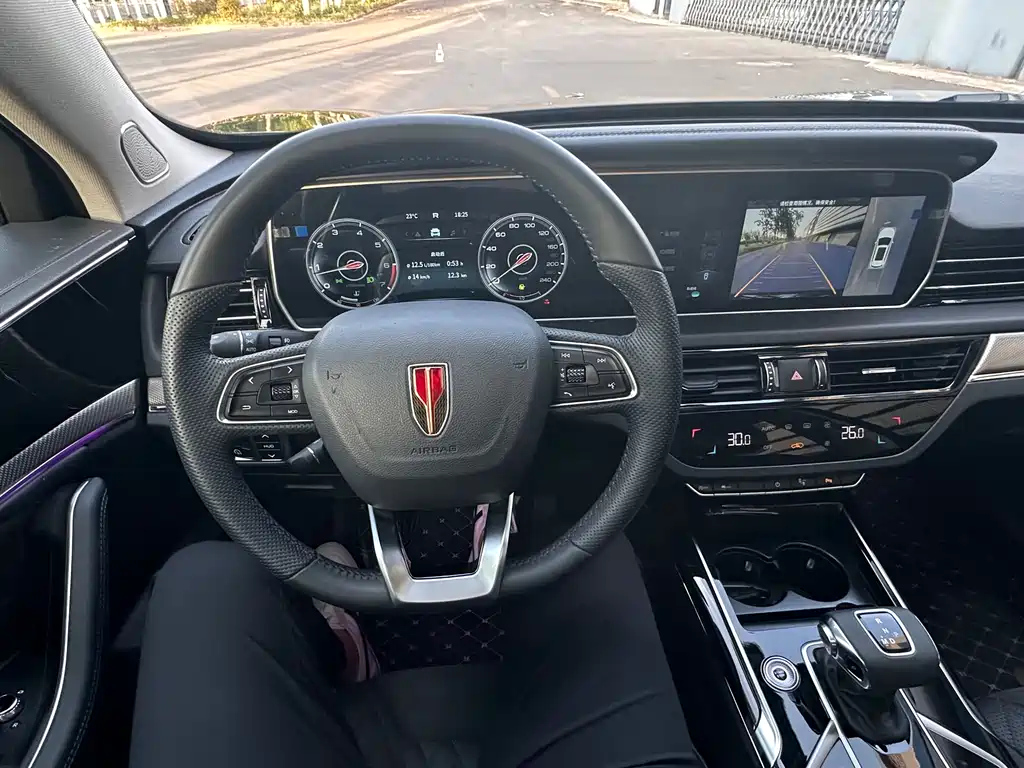 HONGQI HS5 2023