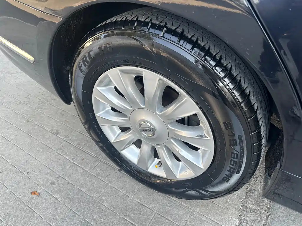 NISSAN TEANA 2009