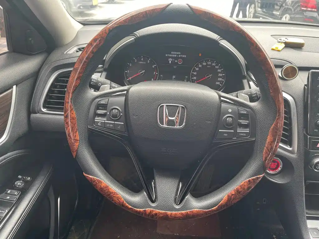 HONDA AVANCIER 2019