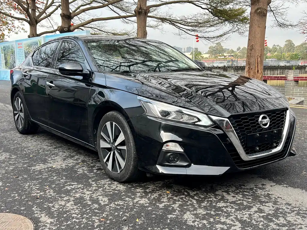 NISSAN TEANA 2022