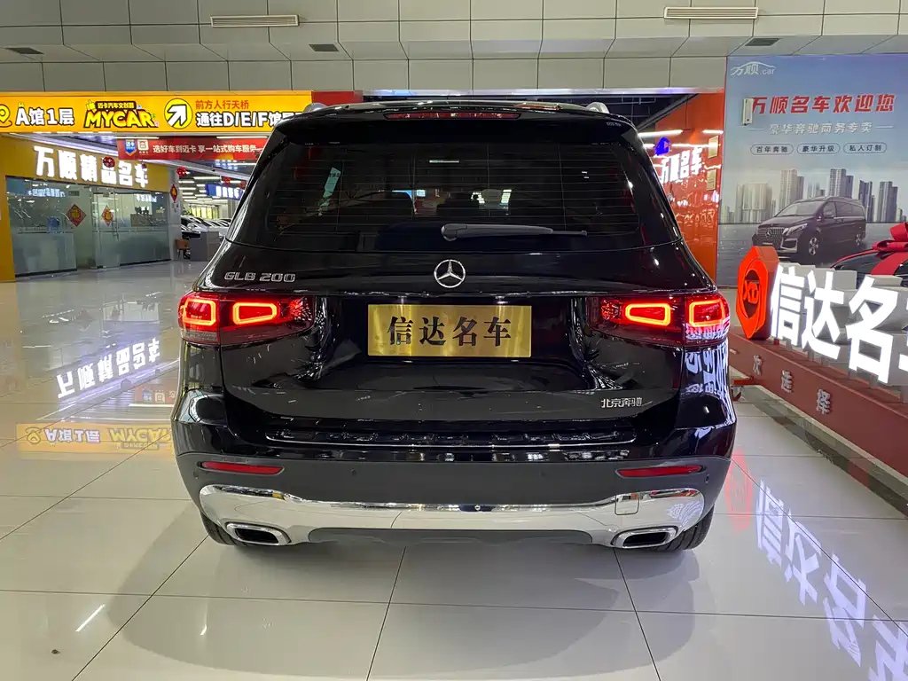MERCEDES BENZ GLB 2021