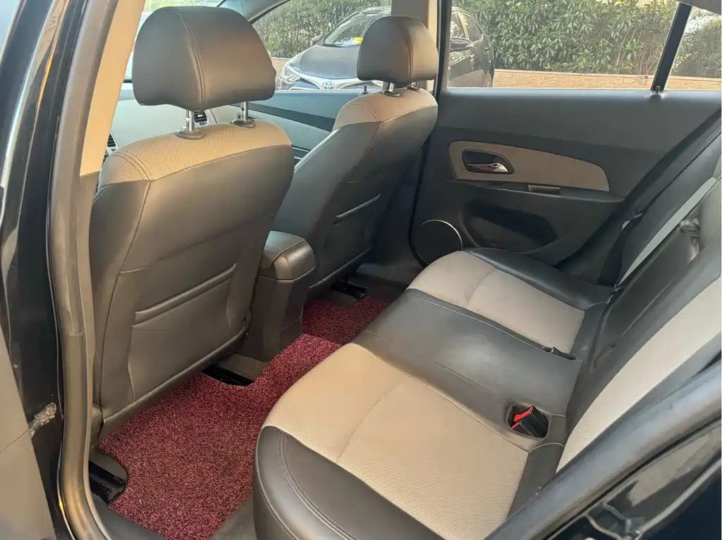 CHEVROLET CRUZE 2013