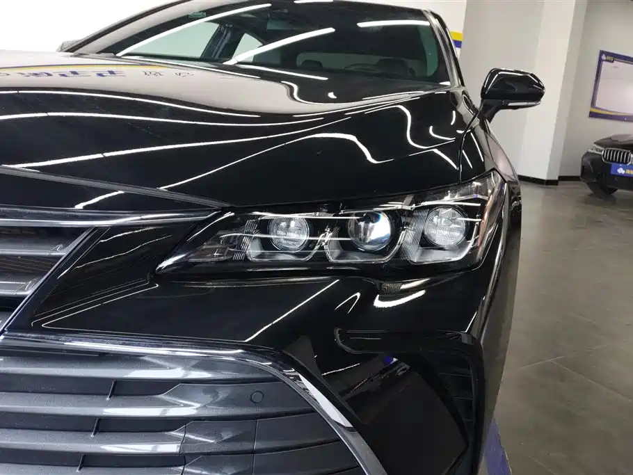 TOYOTA AVALON 2021