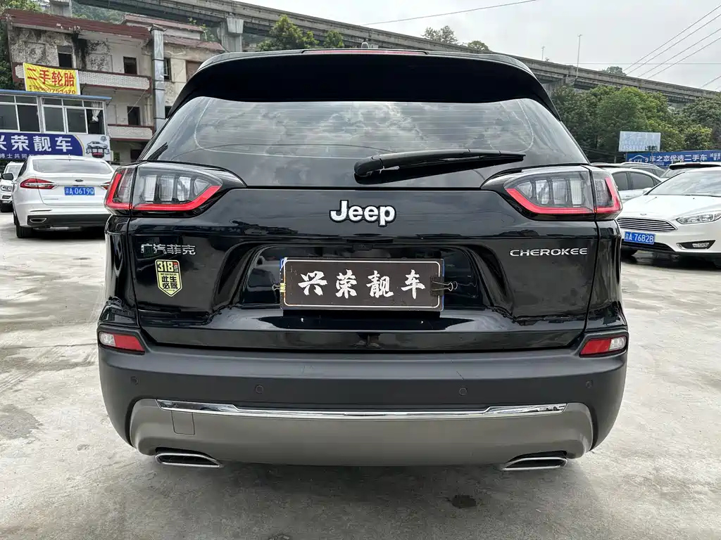 JEEP CHEROKEE 2020
