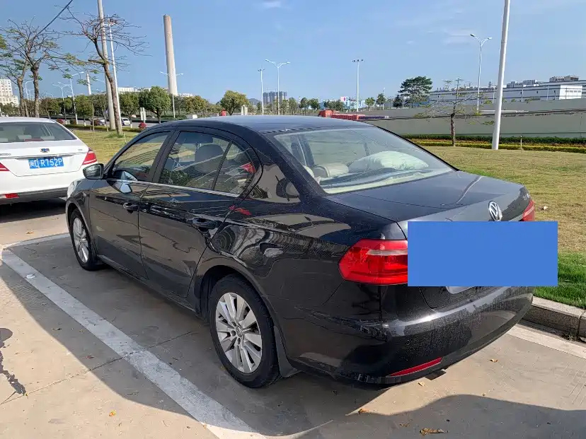 VOLKSWAGEN LAVIDA 2014