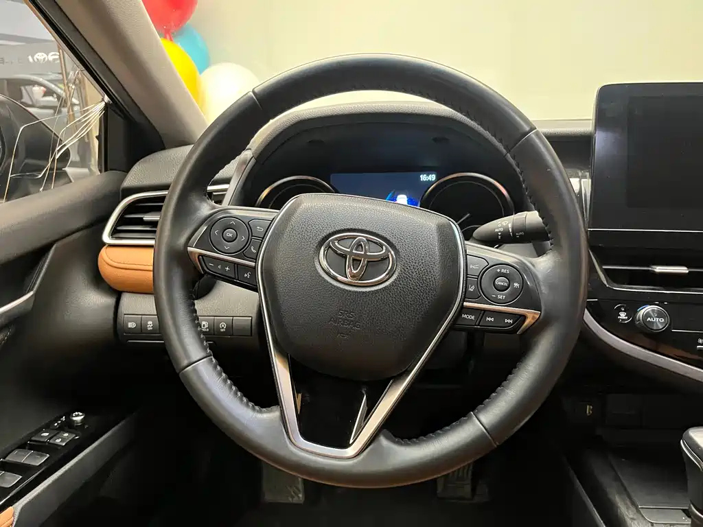 TOYOTA CAMRY 2021